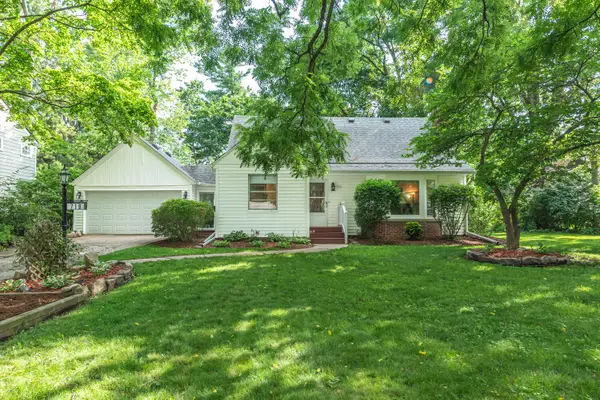 719 Sunset Road, AnnArbor, MI 48103