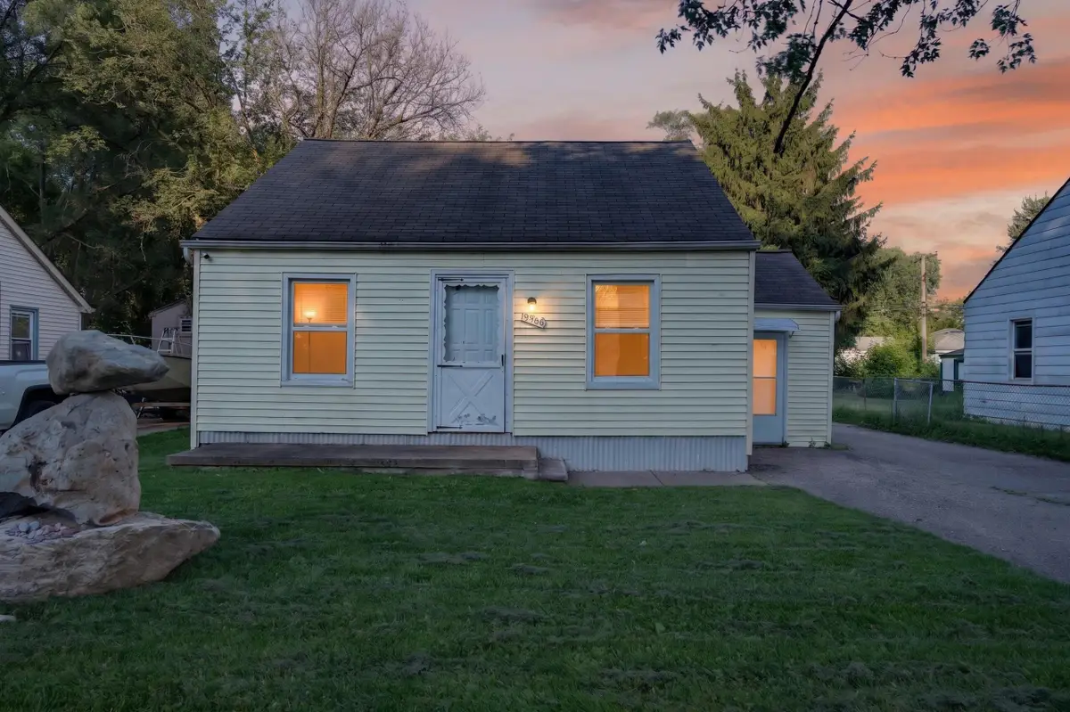 19364 Seminole, Redford, MI 48240 - #1