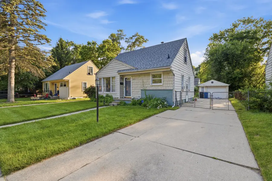 19353 Denby Street, Redford, MI 48240 - #2