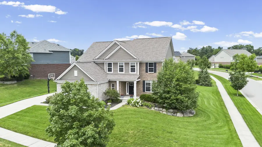 5887 Strawberry Circle, Commerce Township, MI 48382 - #3