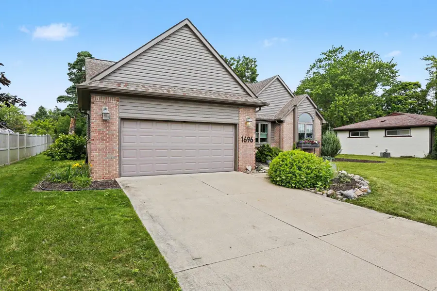 1696 W Ellsworth Road, Pittsfield, MI 48108 - #2
