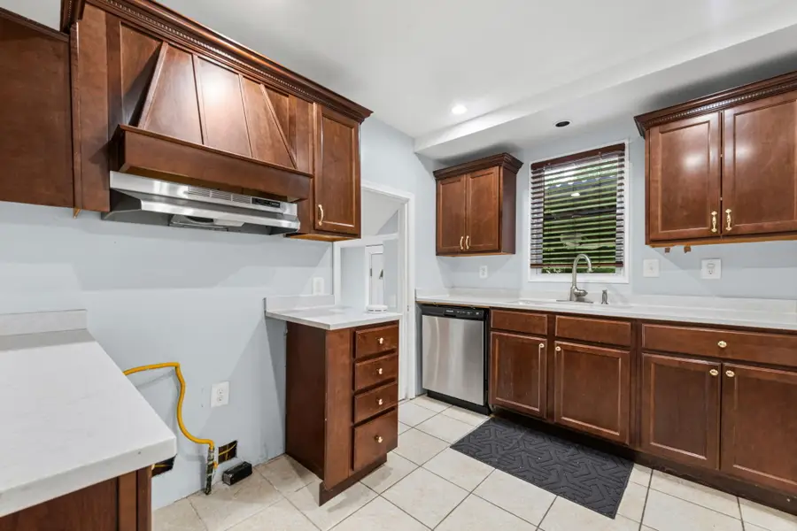 6953 Mayburn Street, Dearborn Heights, MI 48127 - #3