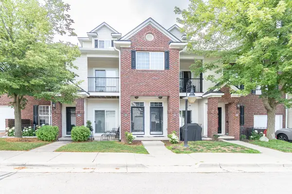 229 Scio Village Court, AnnArbor, MI 48103