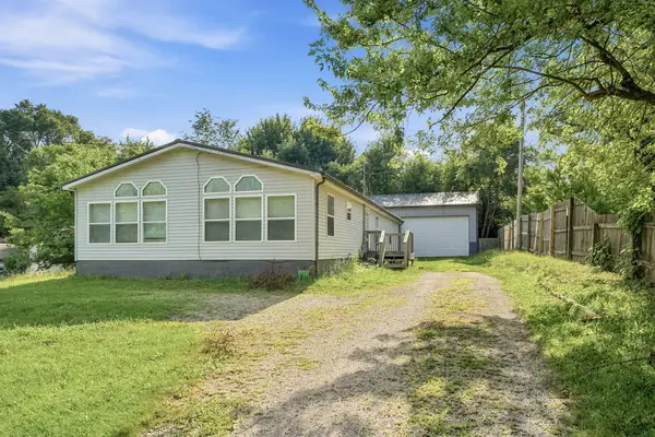 582 Leenhouts Street, Kalamazoo, MI 49048