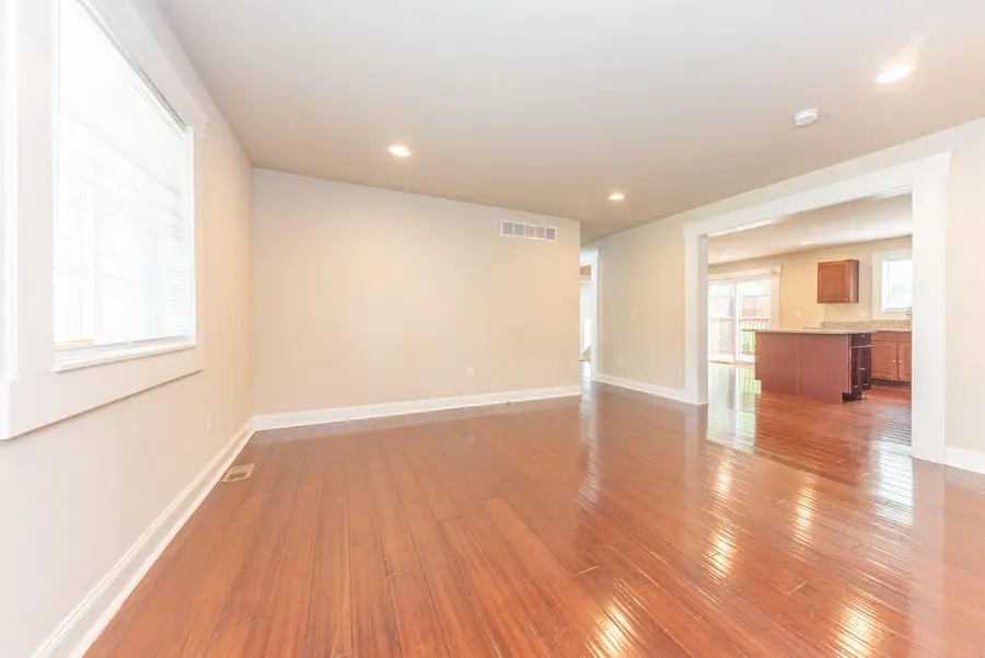 2 Maple Village Court, Ann Arbor, MI 48103 - #3
