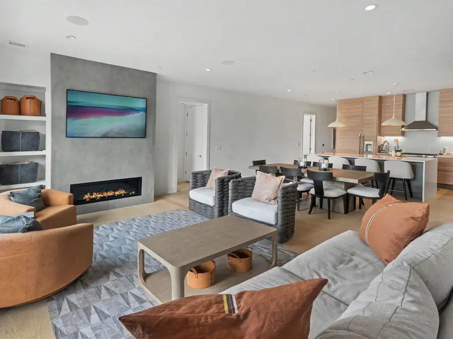 309 N Ashley Street Unit: 402, Ann Arbor, MI 48103 - #2