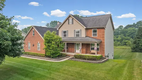 20903 Oak Tree Drive, SouthLyon, MI 48178