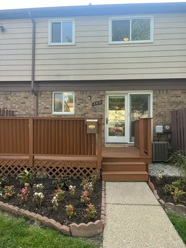 145 Sheffield Drive, Saline, MI 48176