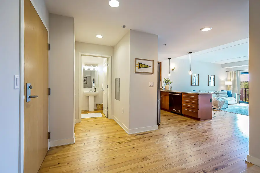 111 N Ashley Street Unit: 511, Ann Arbor, MI 48104 - #3