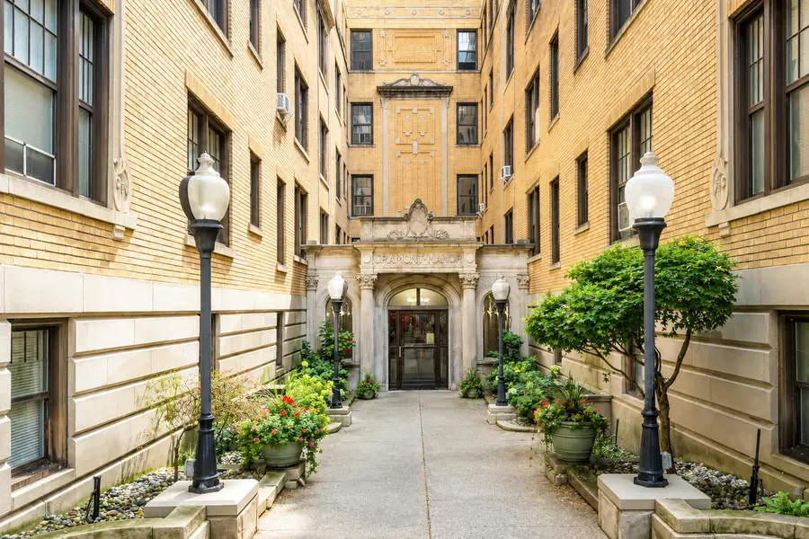 120 Seward Avenue Unit: Unit 201, Detroit, MI 48202 - #2