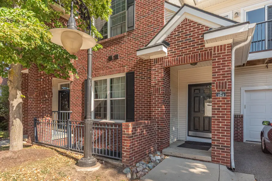 301 Scio Village Court Building: 301 Unit: 262, Scio, MI 48103 - #2