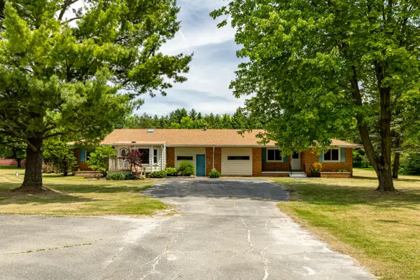 6272 Earhart Road, AnnArbor, MI 48105
