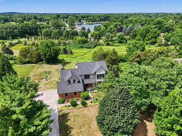14412 N Territorial Road, Chelsea, MI 48118