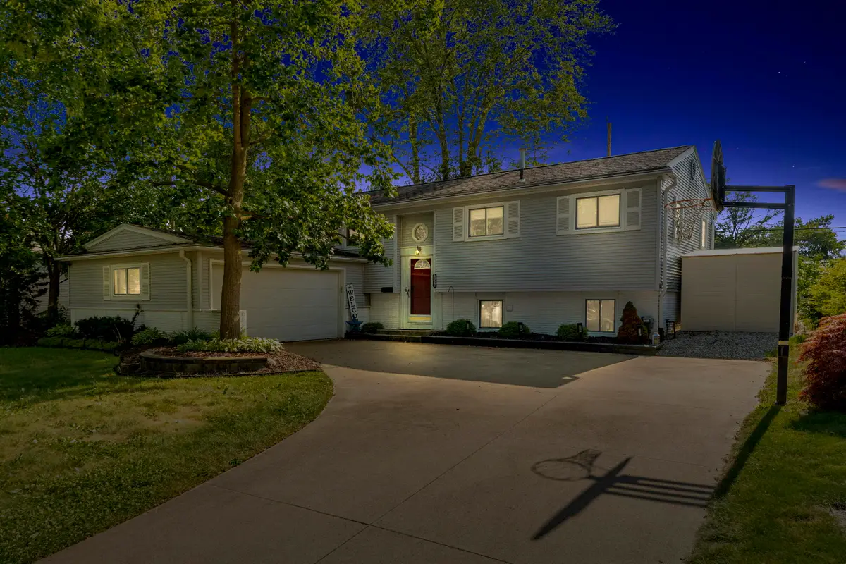 21009 Robinwood Street, Farmington, MI 48336 - #1