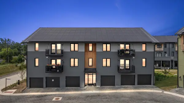2231 Trillium Lane Unit: 22, AnnArbor, MI 48104