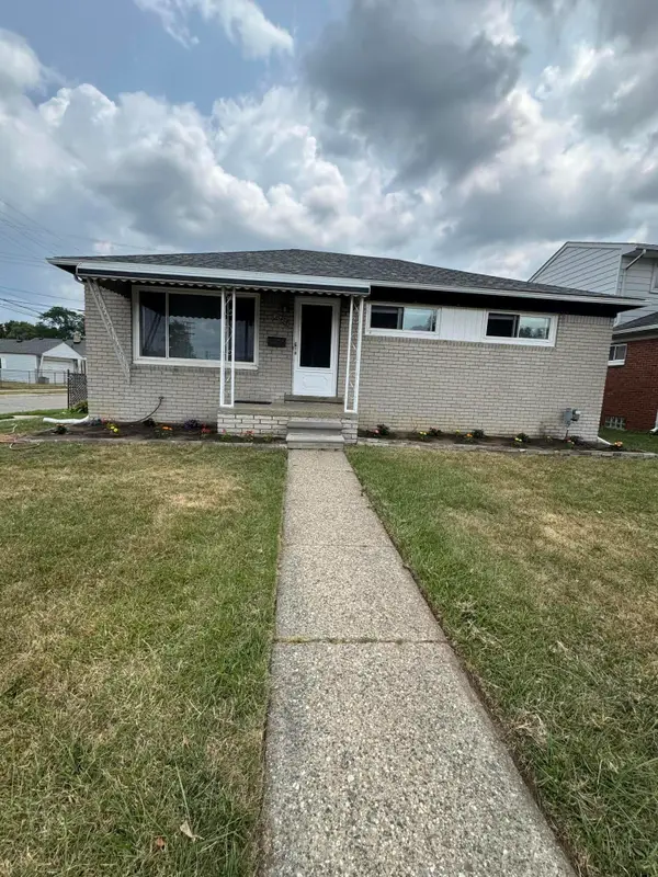 25454 Pattow Street, Roseville, MI 48066