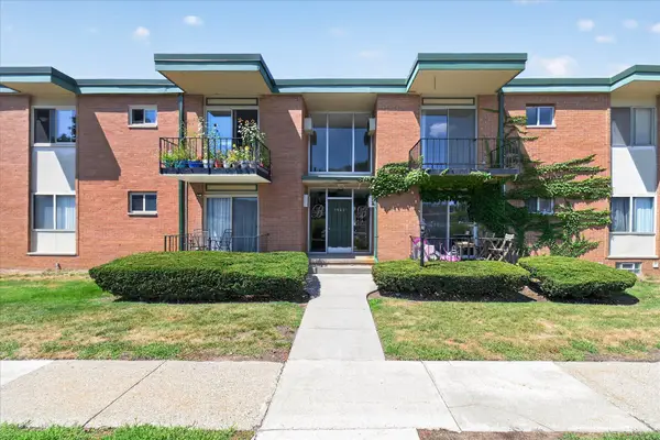 1942 Axtell Drive Unit: 3, Troy, MI 48084