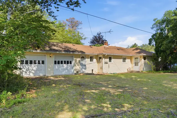 9835 Dexter-Pinckney Road, Pinckney, MI 48169