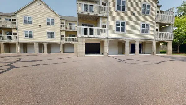 2201 S Huron Parkway Unit: 1, AnnArbor, MI 48104