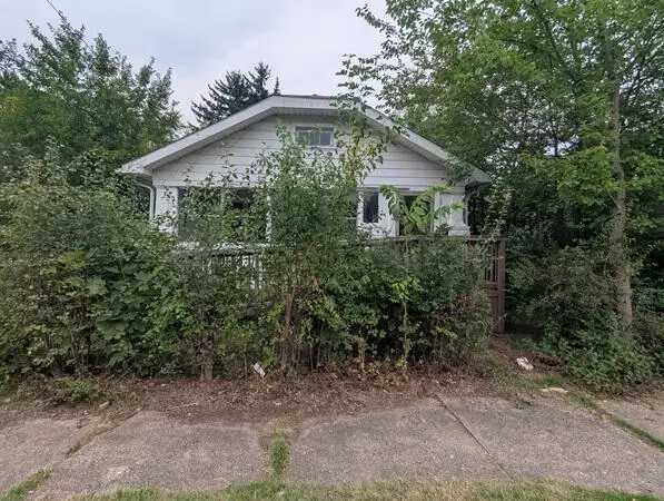 140 W Addison Street, Jackson, MI 49203 - #1
