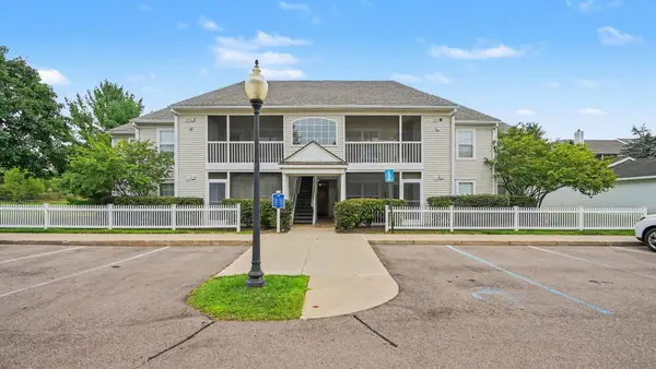 2654 S Knightsbridge Circle, AnnArbor, MI 48105
