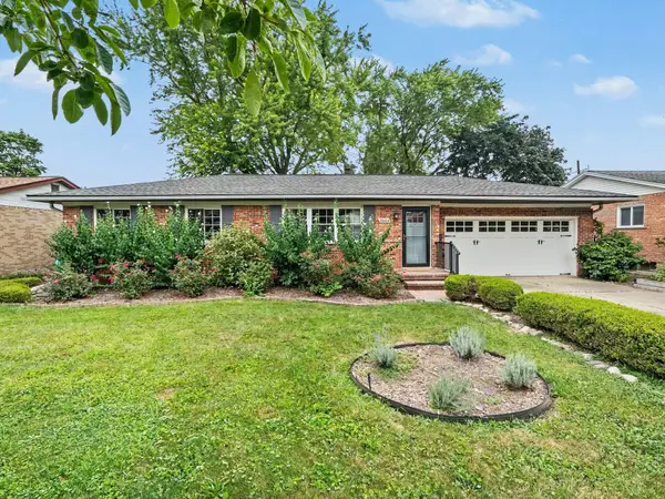 2004 Suffolk Avenue, AnnArbor, MI 48103