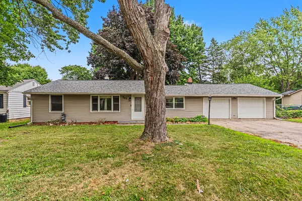 562 Brookside Road, Ypsilanti, MI 48197