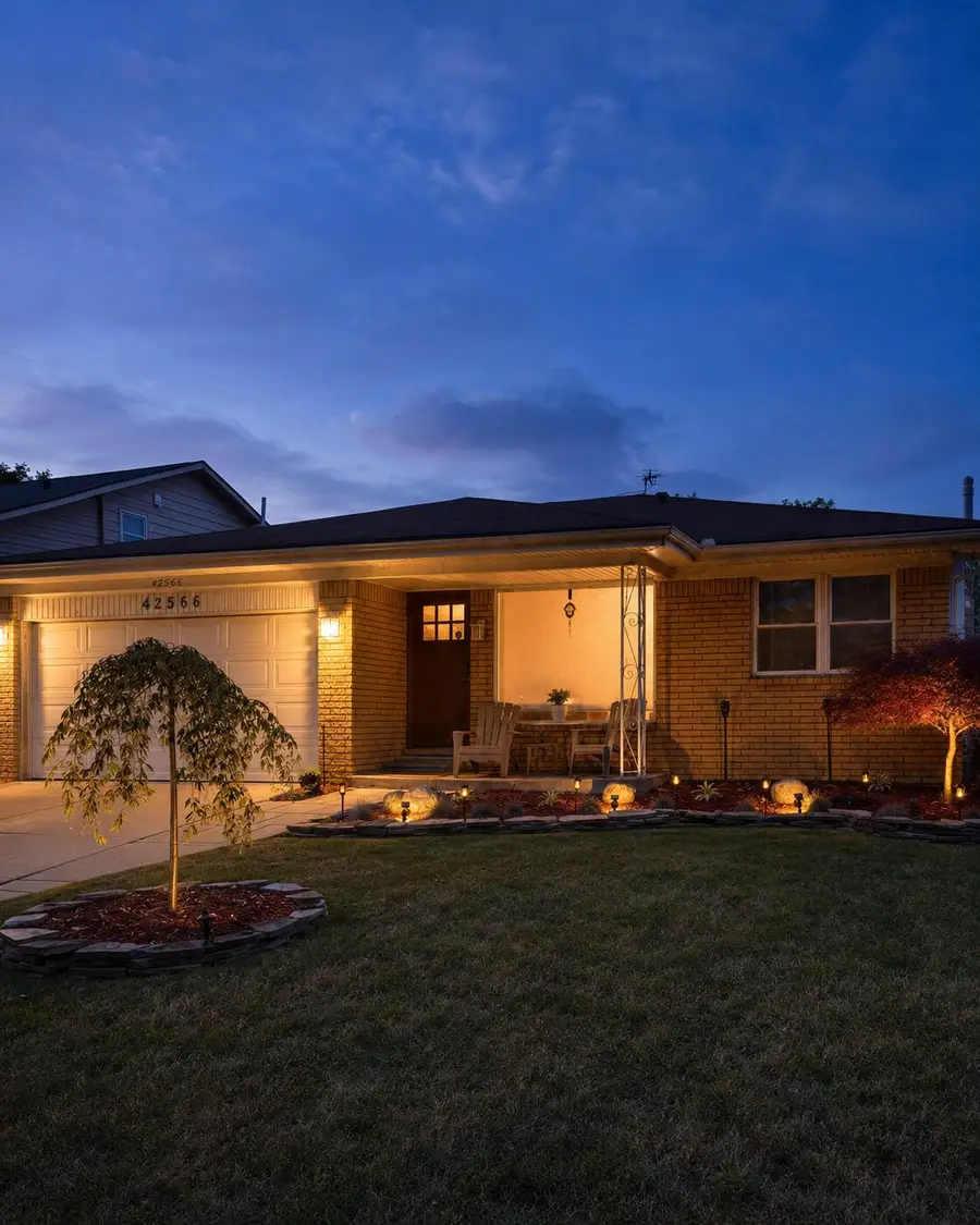 42566 Park Ridge Road, Novi, MI 48375 - #2