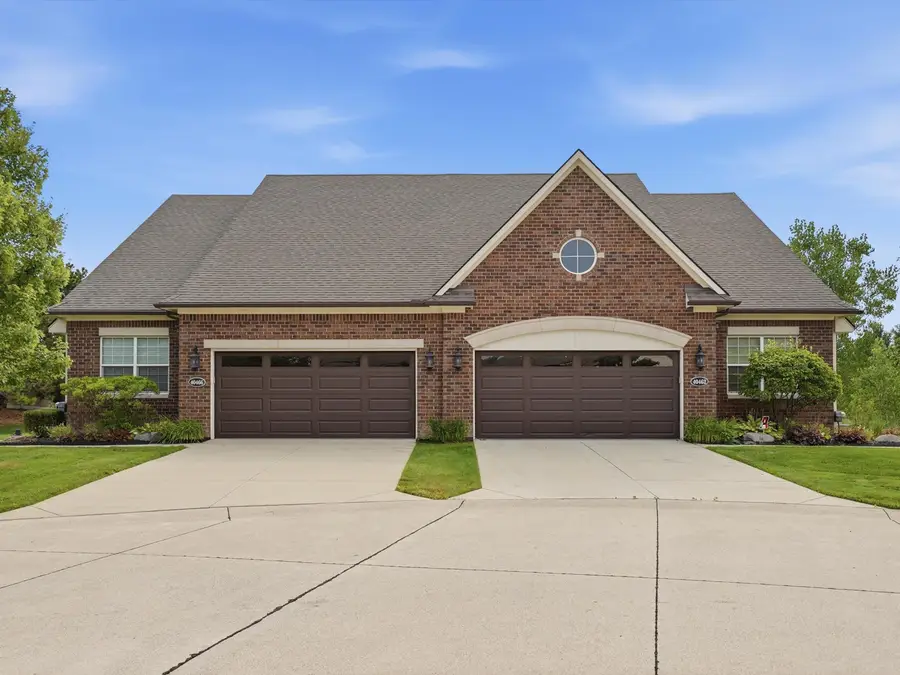40466 Juniper Court, Clinton, MI 48036 - #2