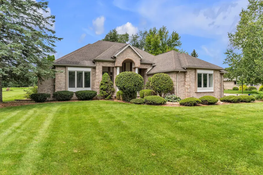 8786 Loire Valley Drive, Tecumseh, MI 49286 - #2