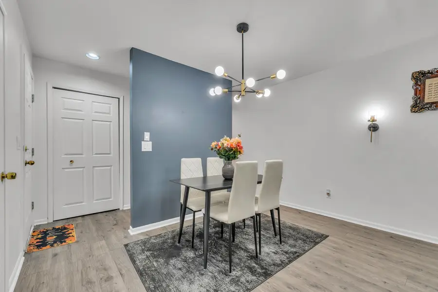20829 Orchard Lake Road, Farmington Hills, MI 48336 - #2