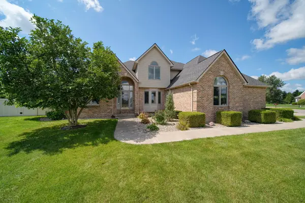 1245 Berkshire Court, Adrian, MI 49221