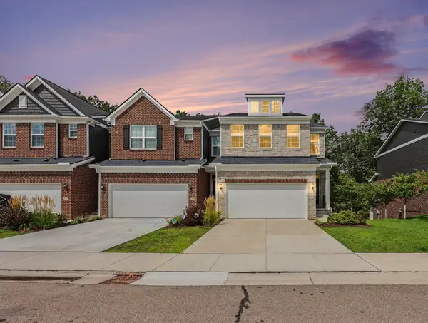 692 Peppermint Drive, RochesterHills, MI 48307