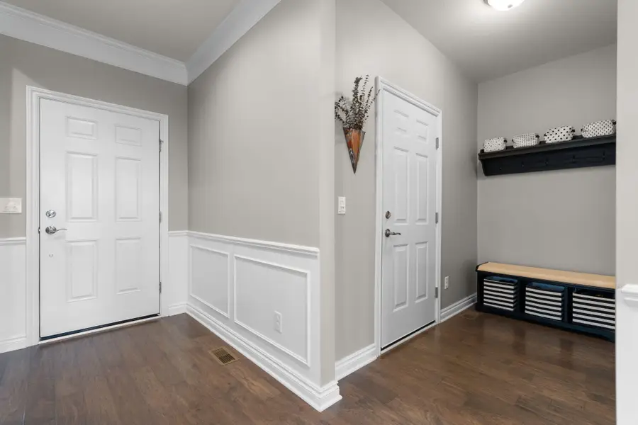 568 Ivyland Street, Pittsfield, MI 48108 - #3