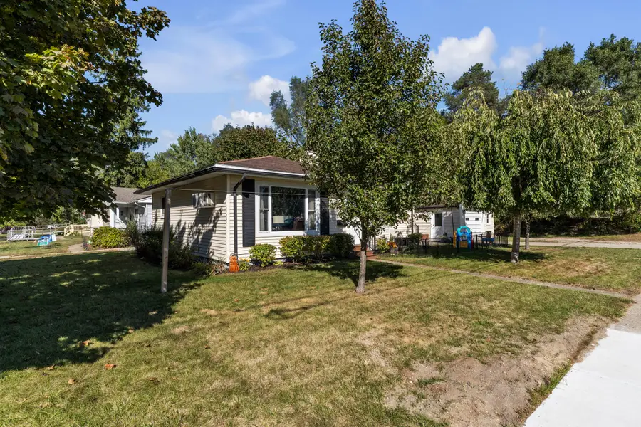 527 Arthur Street, Chelsea, MI 48118 - #2