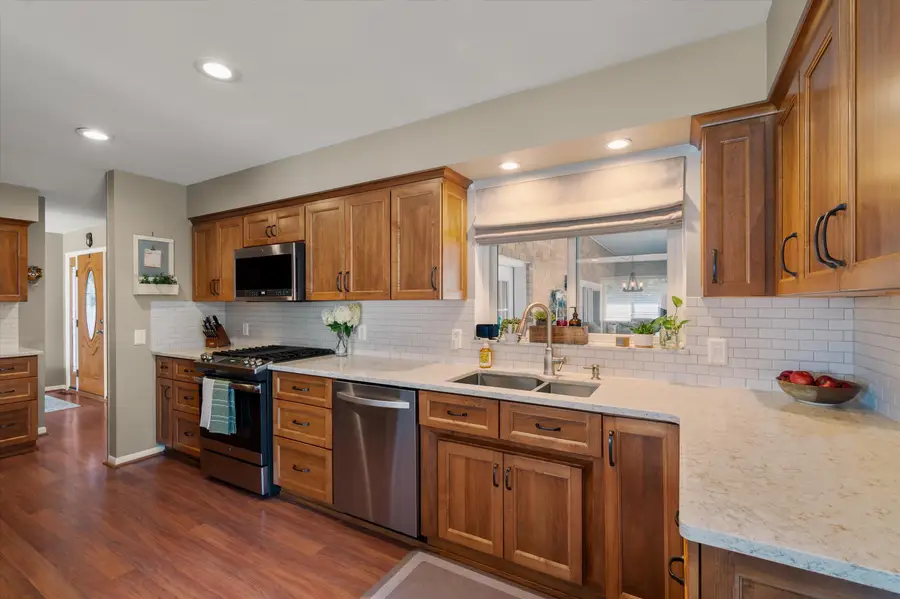 1161 Fox Hills Drive, Howell, MI 48843 - #2