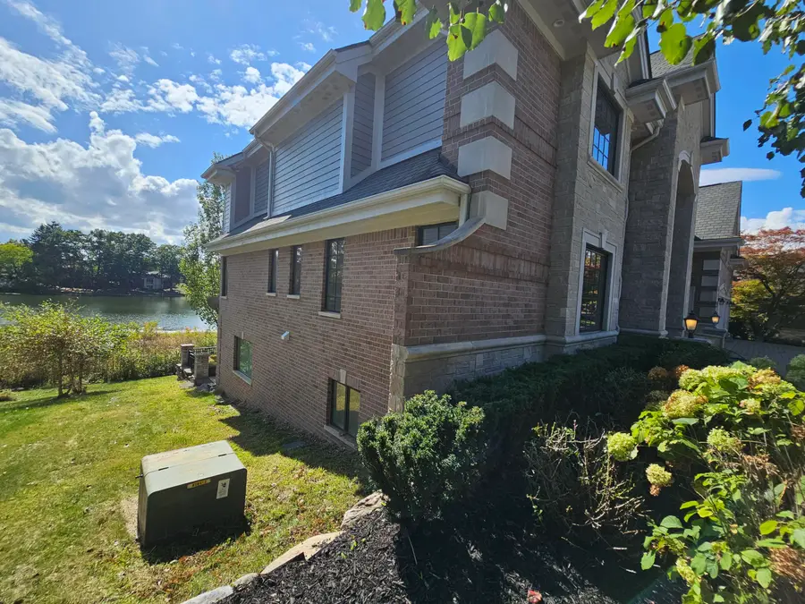 3367 Lone Pine Road, West Bloomfield, MI 48323 - #3