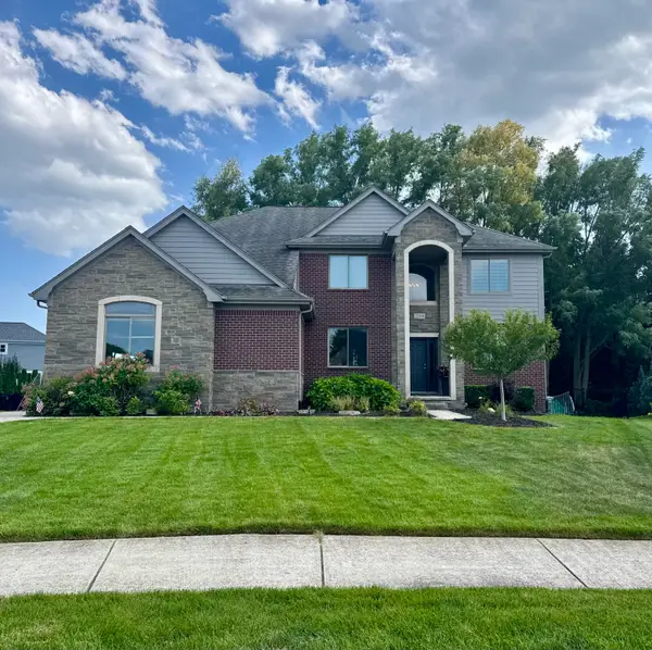 21568 Fort Worth Drive, Macomb, MI 48044
