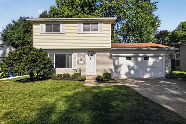 8899 Nottingham Drive, Ypsilanti, MI 48198