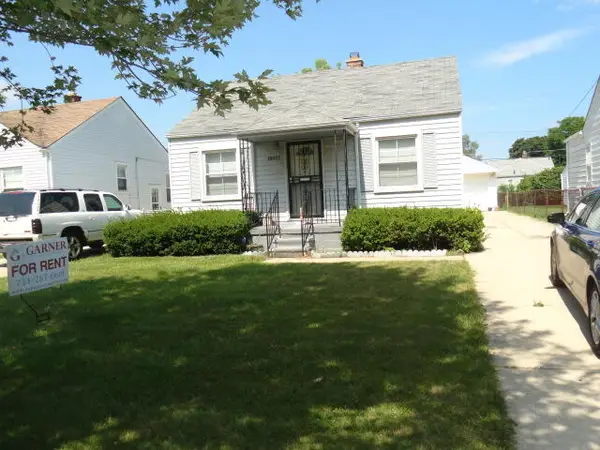 19317 Woodside Street, HarperWoods, MI 48225