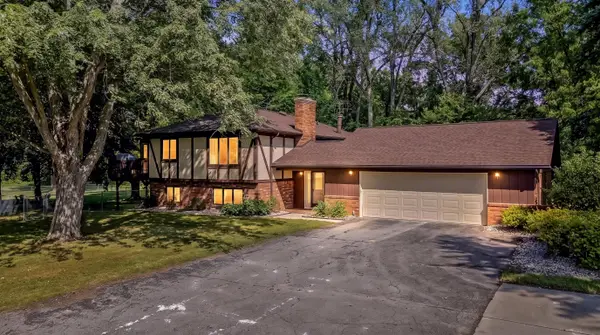 6549 Napier Road, Plymouth, MI 48170