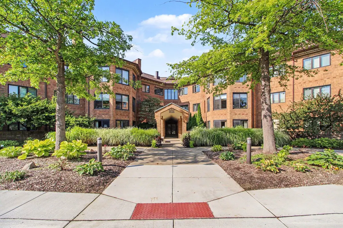2115 Nature Cove Court Unit: 203, Ann Arbor, MI 48104 - #1