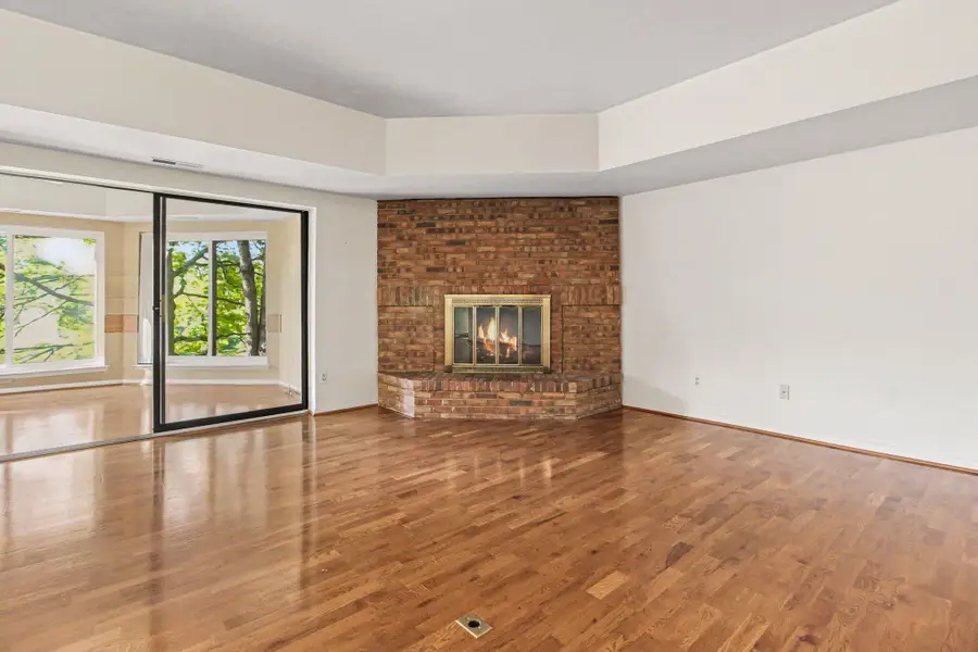 2115 Nature Cove Court Unit: 203, Ann Arbor, MI 48104 - #2