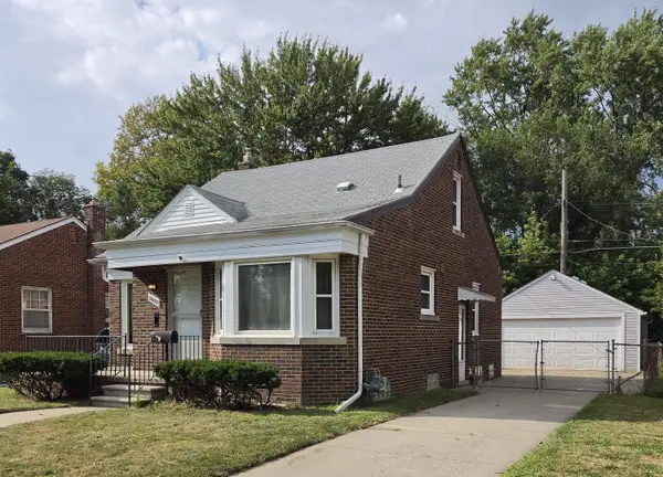 26722 W Chicago, Redford, MI 48239