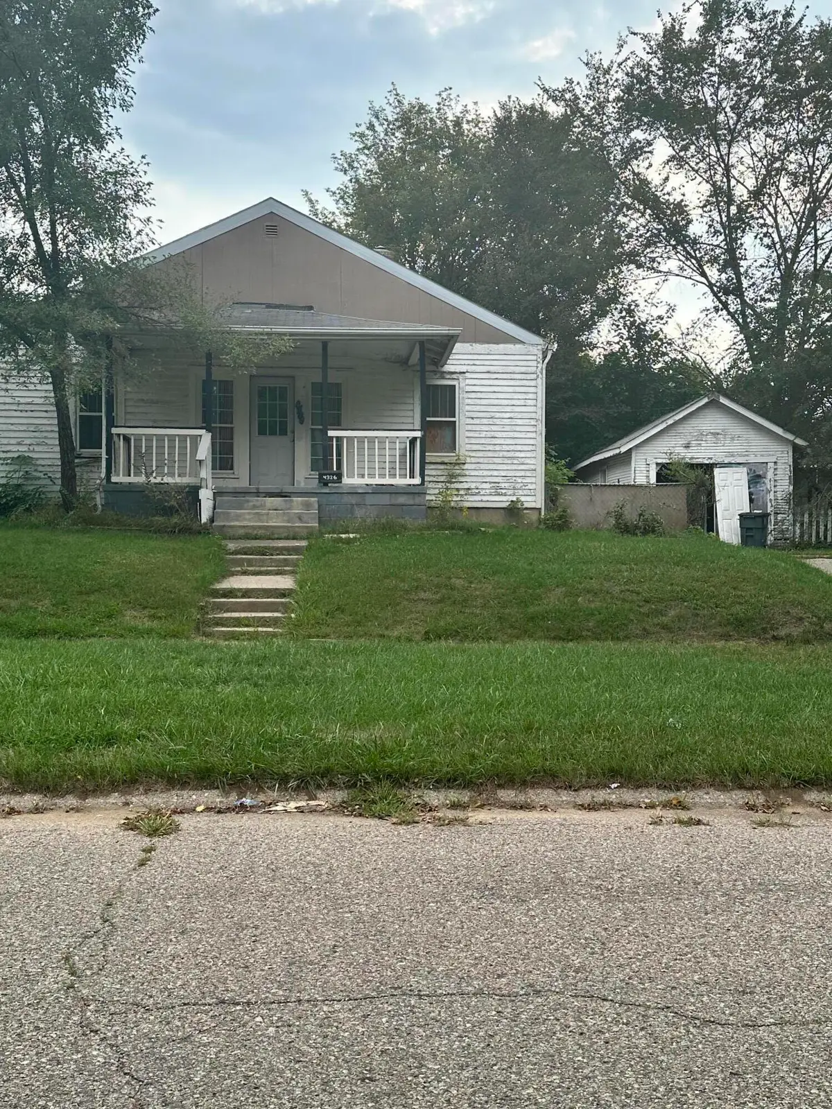 4326 Circle Drive, Flint, MI 48507 - #1
