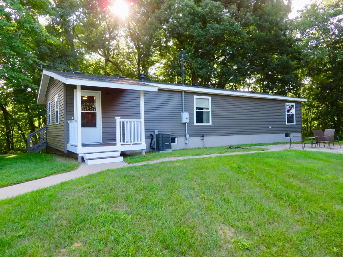 9560 N Meridian Road, Pleasant Lake, MI 49272 - #1