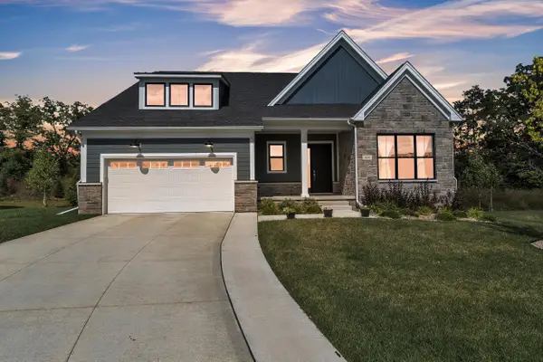 628 Pine Circle, AnnArbor, MI 48105