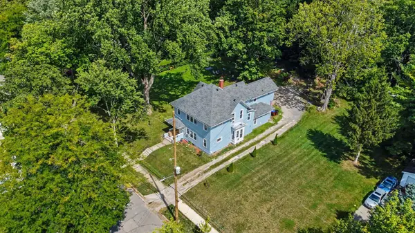 939 Maple Avenue, Jackson, MI 49203