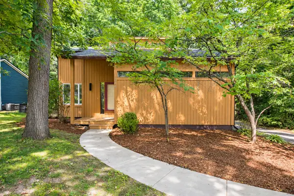 1044 Sunset Road, AnnArbor, MI 48103