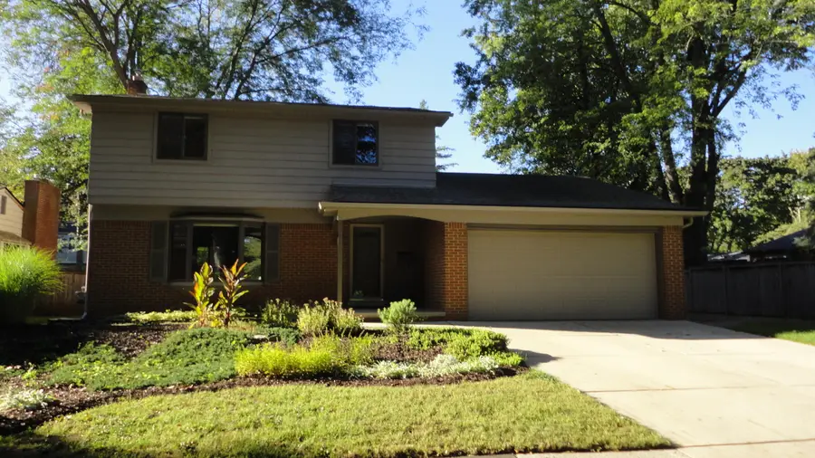 674 Canterbury Drive, Saline, MI 48176 - #3